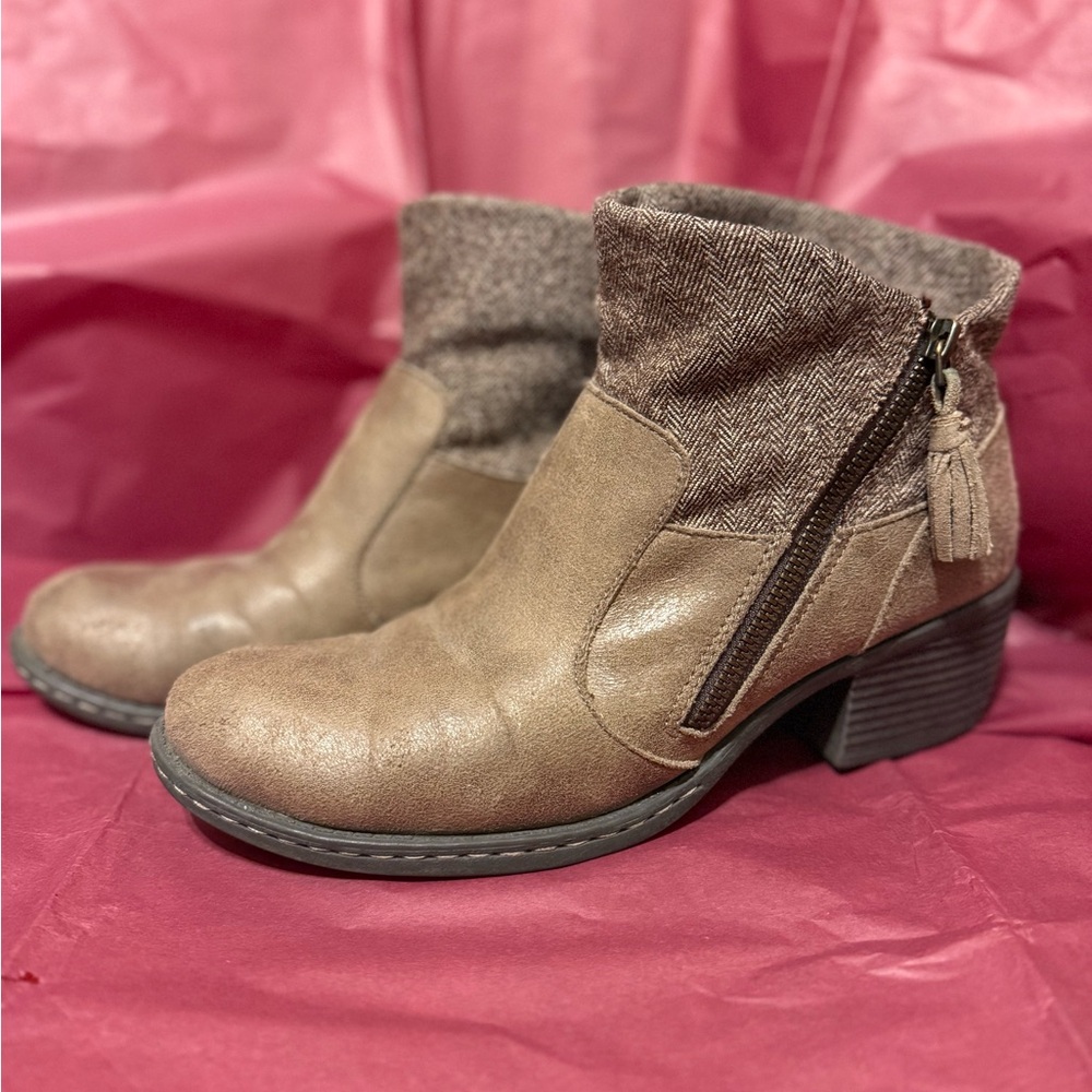 B.O.C. Bendell Rustic Western Bootie - Picture 3 of 7